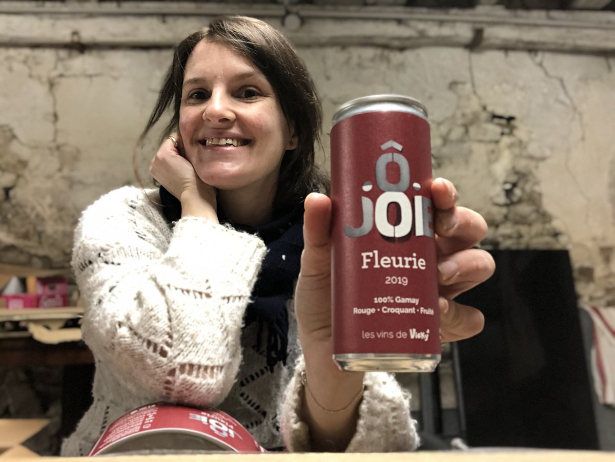 Imagen de Vino en lata y Beaujolais